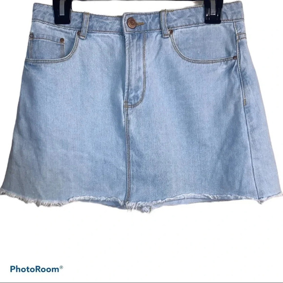 Forever 21 blue loose hem denim jeans mini skirt Sz  28 - Picture 3 of 9